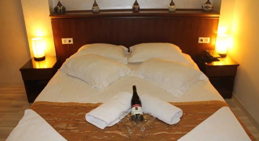 Elisa Hotel Стамбул Екстер'єр фото